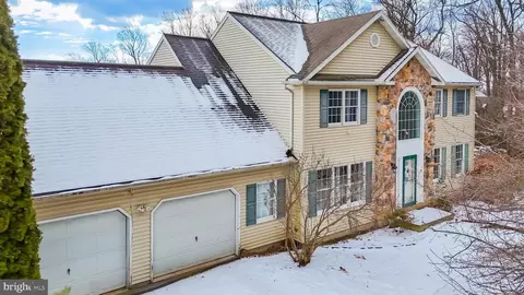 Exterior - 295 Dead End Rd, Lititz, PA 17543 photo 4 of 4