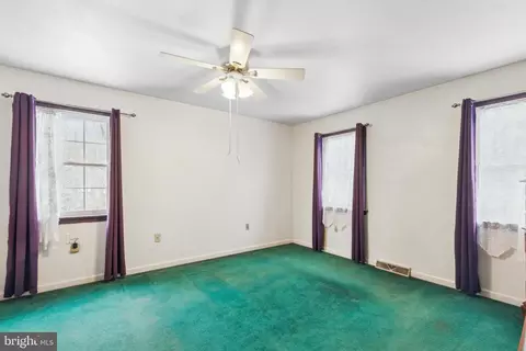 Bedroom - 295 Dead End Rd, Lititz, PA 17543 photo 2 of 8