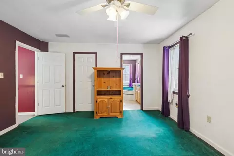 Bedroom - 295 Dead End Rd, Lititz, PA 17543 photo 1 of 8