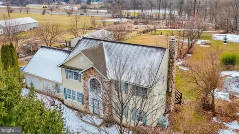View/Area - 295 Dead End Rd, Lititz, PA 17543 photo 4 of 5