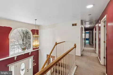 Entry Way - 295 Dead End Rd, Lititz, PA 17543 photo 4 of 8