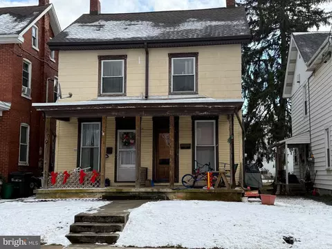 211 N 213 N State St, Ephrata, PA 17522