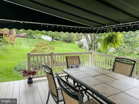 Exterior - 18 Iron Horse Dr, Lititz, PA 17543 photo 3 of 19