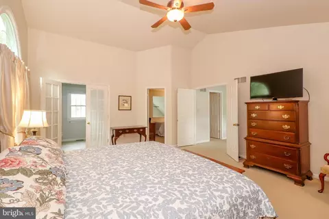 Bedroom - 18 Iron Horse Dr, Lititz, PA 17543 photo 4 of 11