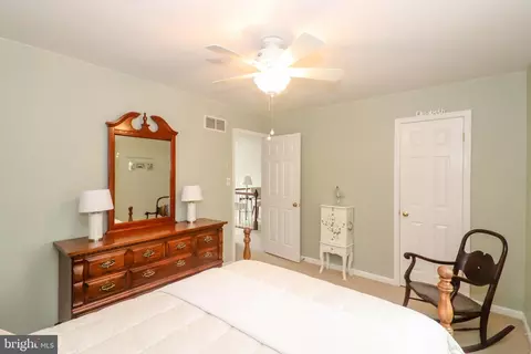 Bedroom - 18 Iron Horse Dr, Lititz, PA 17543 photo 6 of 11