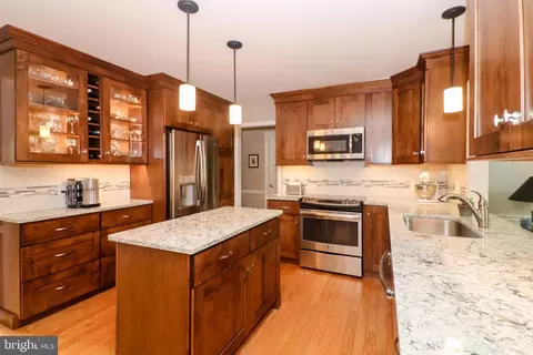 Kitchen - 18 Iron Horse Dr, Lititz, PA 17543 photo 1 of 4