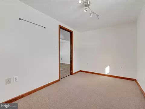 Bedroom - 111 Sharona Dr, Lititz, PA 17543 photo 5 of 6