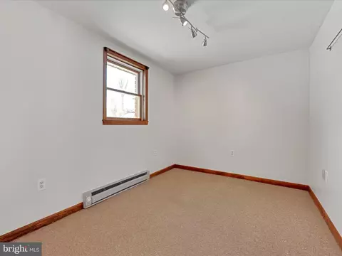 Bedroom - 111 Sharona Dr, Lititz, PA 17543 photo 6 of 6