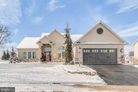 135 Kilgannon Ln, Lancaster, PA 17603