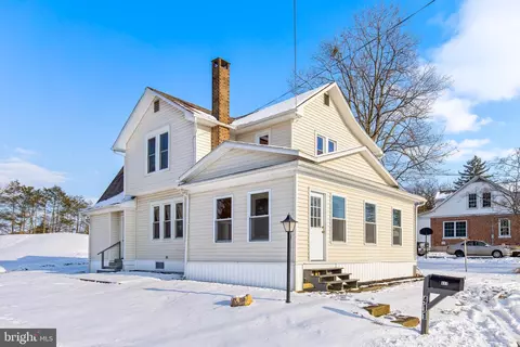 411 Elwyn Ter, Manheim, PA 17545