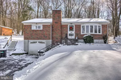 540 N Ridge Rd, Reinholds, PA 17569