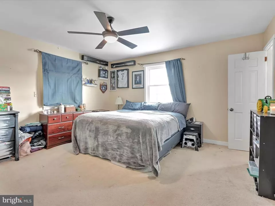 Bedroom - 21 Golf View Dr, Quarryville, PA 17566 photo 2 of 6
