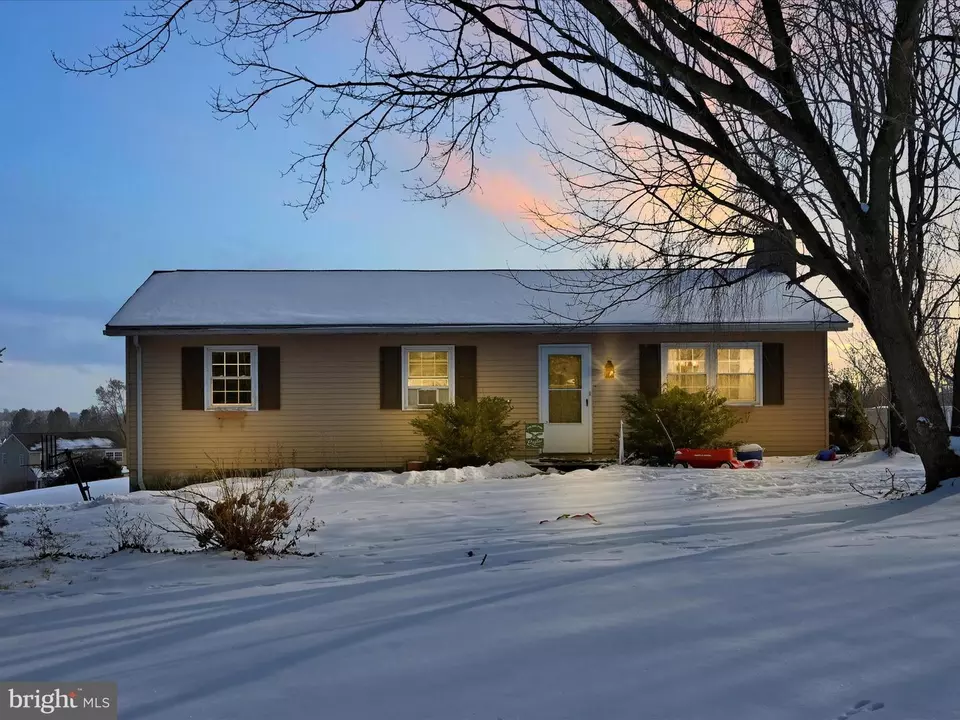 Exterior - 21 Golf View Dr, Quarryville, PA 17566 photo 1 of 7