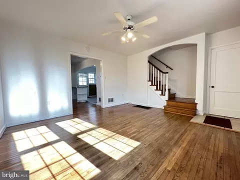 Living - 315 Prospect St, Lancaster, PA 17603 photo 3 of 5