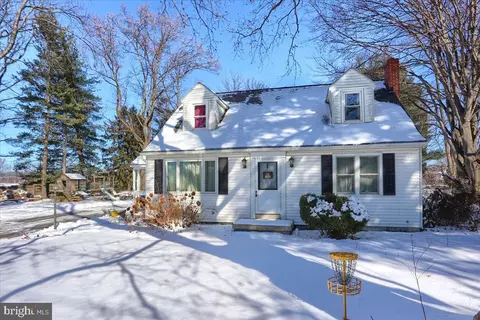 165 Franklin Rd, Columbia, PA 17512