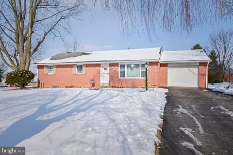 3949 Locust Grove Rd, Columbia, PA 17512