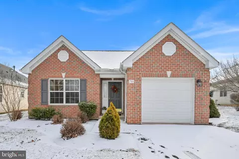 711 Hawthorne Ln, Mount Joy, PA 17552