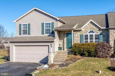 16 Pebble Creek Dr, Lititz, PA 17543