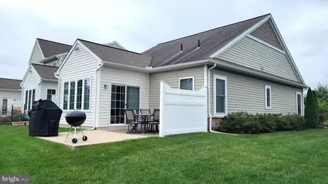 331 Pin Oak Dr, Lititz, PA 17543 photo 7