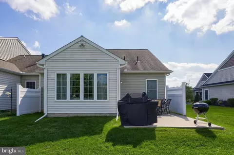 331 Pin Oak Dr, Lititz, PA 17543 photo 6