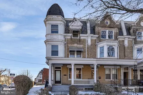 365 College Ave, Lancaster, PA 17603