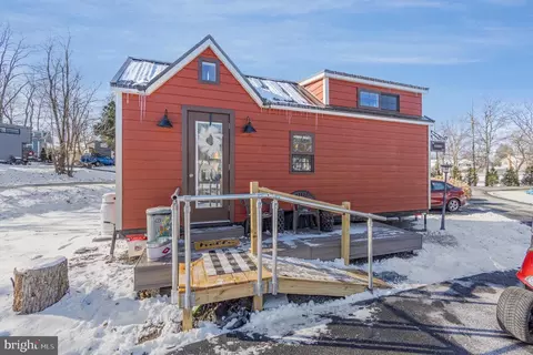 867 Schwanger Rd UNIT 9, Elizabethtown, PA 17022