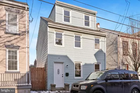 609 High St, Lancaster, PA 17603
