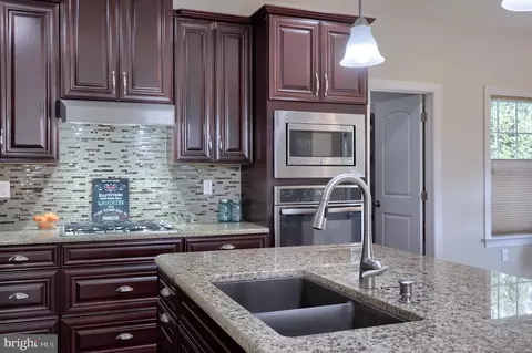 640 Warminster Ln, Lititz, PA 17543 photo 17