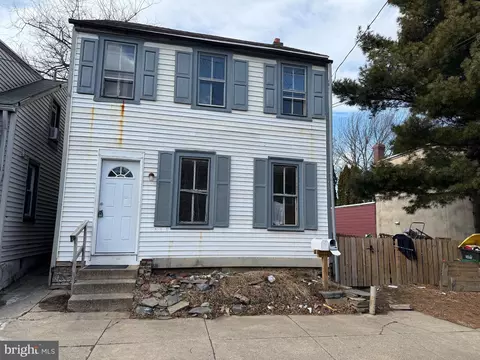 751 High St, Lancaster, PA 17603