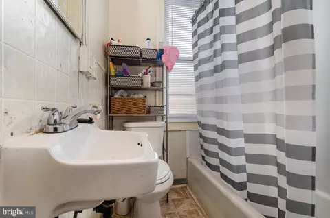 Bath - 537 Ruby St, Lancaster, PA 17603 photo 1 of 1
