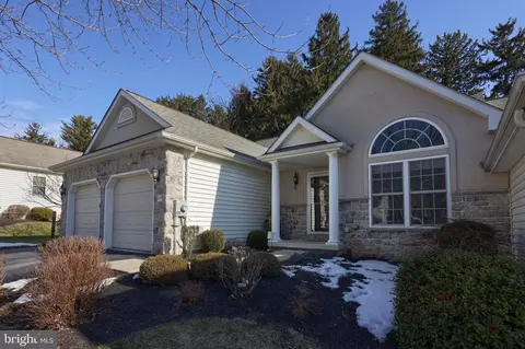 1849 Windsong Ln, Lancaster, PA 17602