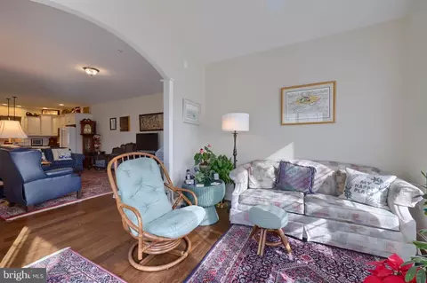 Entry Way - 364 Pin Oak Dr, Lititz, PA 17543 photo 3 of 4
