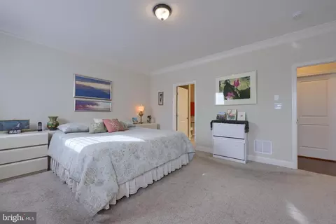 Bedroom - 364 Pin Oak Dr, Lititz, PA 17543 photo 2 of 4