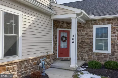 Other - 364 Pin Oak Dr, Lititz, PA 17543 photo 1 of 16