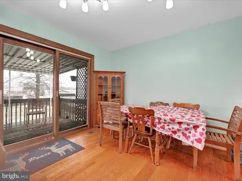 846 E Main St, Mount Joy, PA 17552 photo 9