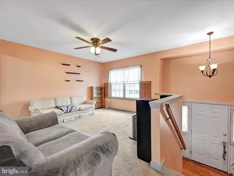 846 E Main St, Mount Joy, PA 17552 photo 8