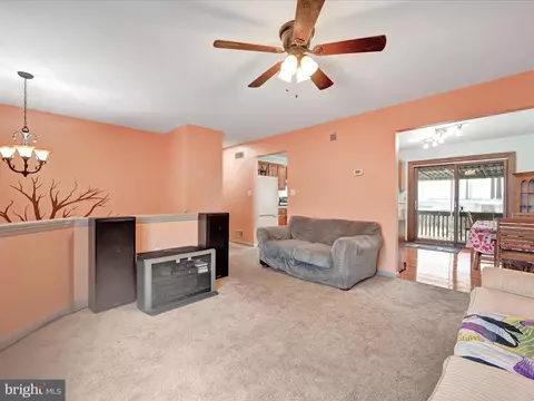 846 E Main St, Mount Joy, PA 17552 photo 7