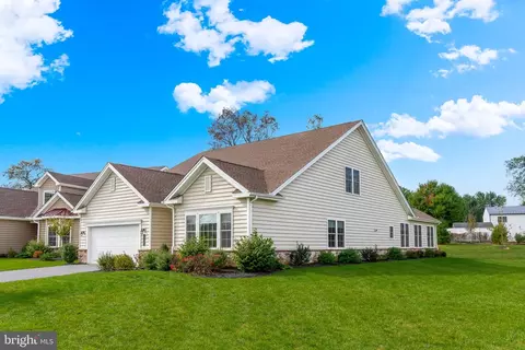 118 Knox Manor Ln, East Petersburg, PA 17520