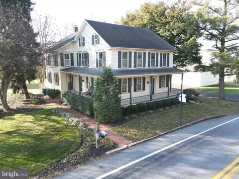 1678 Mount Pleasant Rd, Mount Joy, PA 17552