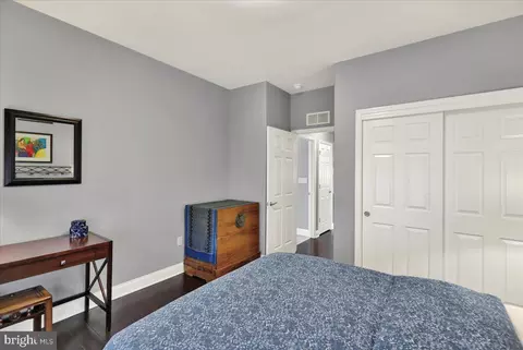 Bedroom - 1071 Presidents Dr, Lititz, PA 17543 photo 4 of 4