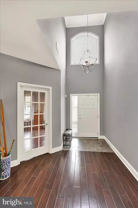Entry Way - 1071 Presidents Dr, Lititz, PA 17543 photo 1 of 6