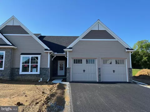 412 Autumn Harvest Ln #30, Lititz, PA 17543