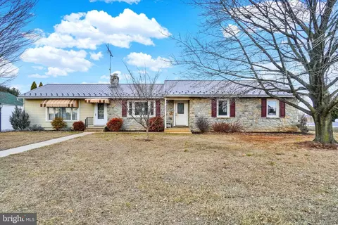 1264 Division Hwy, Ephrata, PA 17522