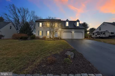 729 Rosemont Dr, Lititz, PA 17543 photo 3