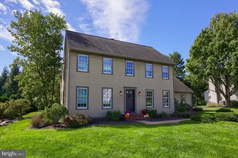 6 Bennington Cir, Lititz, PA 17543 photo 4