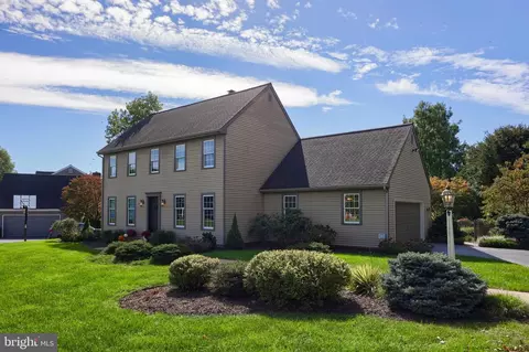 6 Bennington Cir, Lititz, PA 17543 photo 3