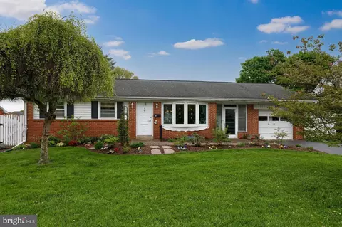 12 South Ave, Landisville, PA 17538