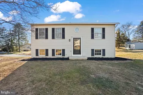 7 3rd St, Washington Boro, PA 17582