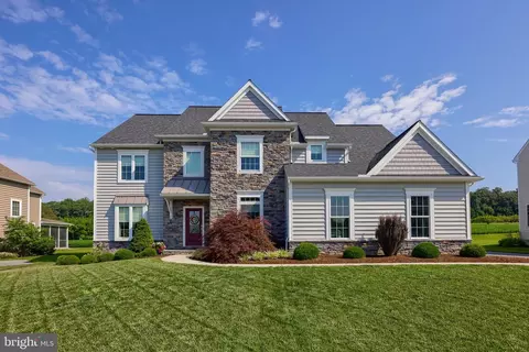 429 E Delp Rd, Lancaster, PA 17601
