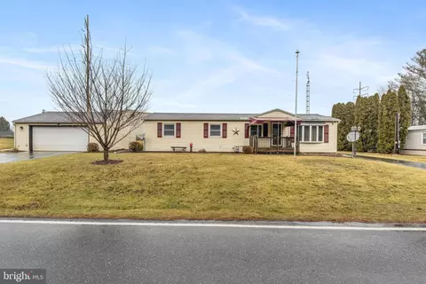 997 Ivy Dr, Lancaster, PA 17601